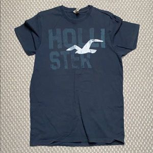 Men’s Hollister T-shirt